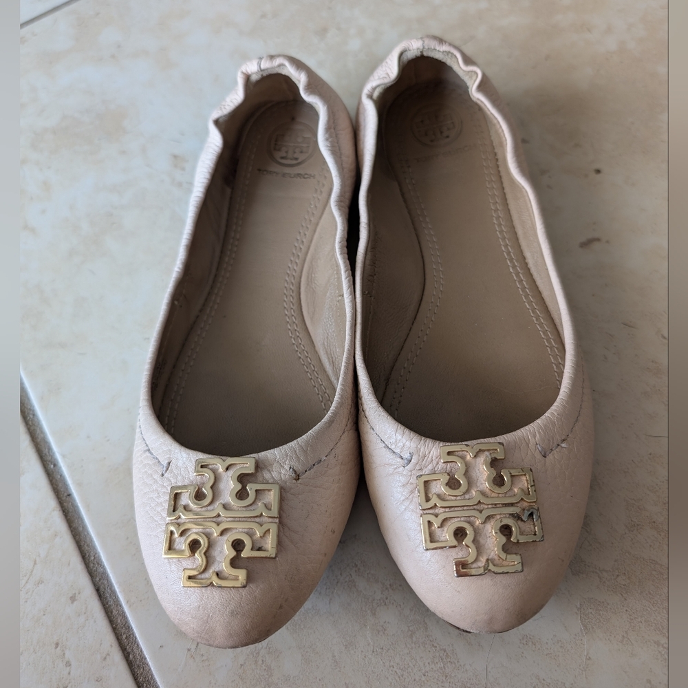 Tory Burch Cream Flats with Signature Logo